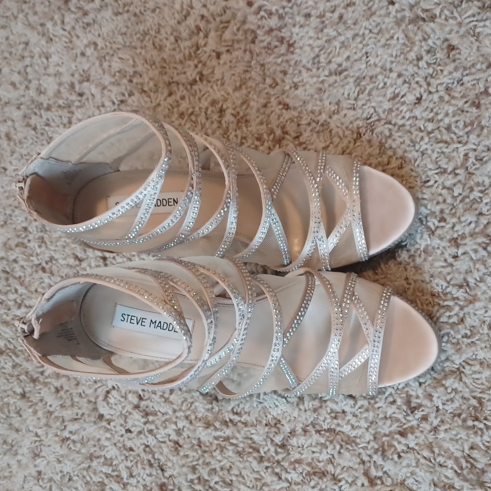 Womens shoes